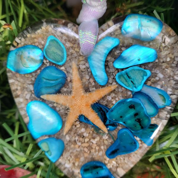 CRUSHED SHELL ORNAMENT